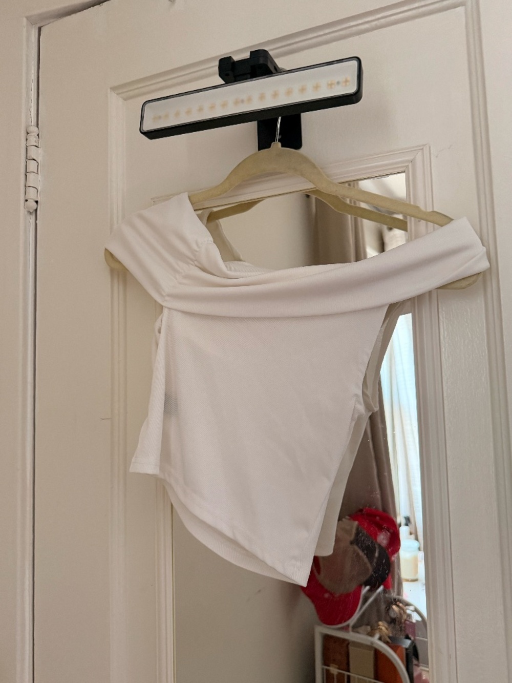 Micas White Cropped Top